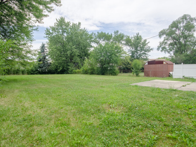 830 Post Ln, Streamwood, IL 60107 photo 16