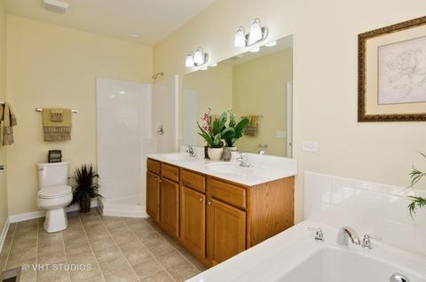 811 Hanson Ave, Mchenry, IL 60050 photo 9
