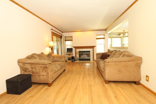 2005 Birch Ln, Mchenry, IL 60050 photo 8