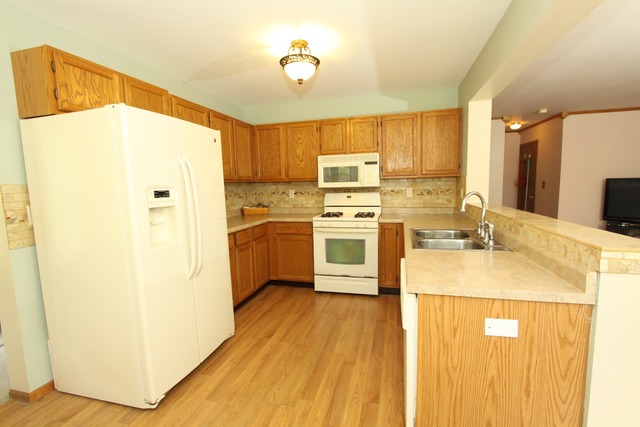 2005 Birch Ln, Mchenry, IL 60050 photo 3