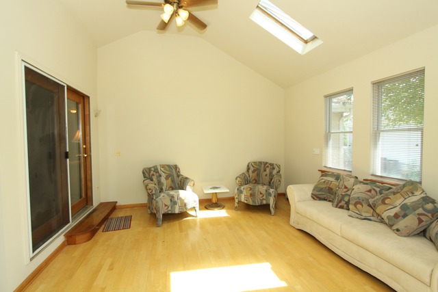 2005 Birch Ln, Mchenry, IL 60050 photo 9