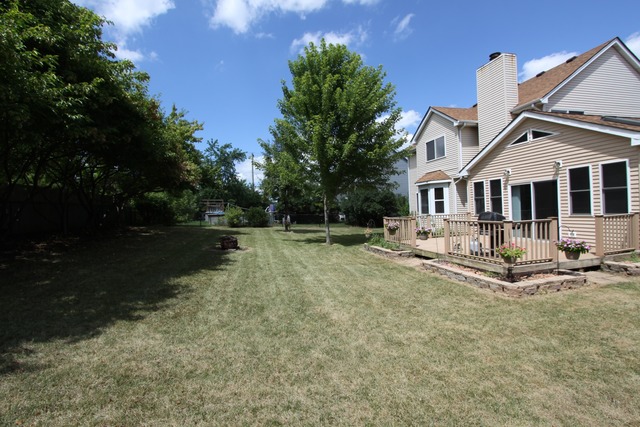 2005 Birch Ln, Mchenry, IL 60050 photo 24