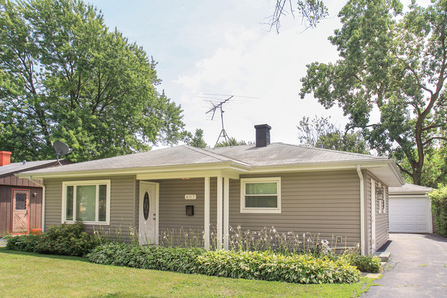 607 Bridget Pl, Wheeling, IL 60090 photo 1