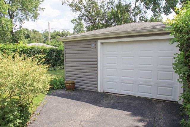 607 Bridget Pl, Wheeling, IL 60090 photo 12