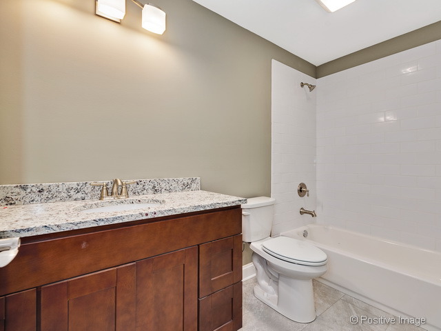 327 S Lombard Ave, Lombard, IL 60148 photo 16