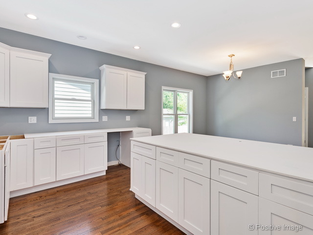 327 S Lombard Ave, Lombard, IL 60148 photo 7