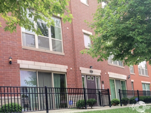 327 E 25th St #2W, Chicago, IL 60616 photo 14