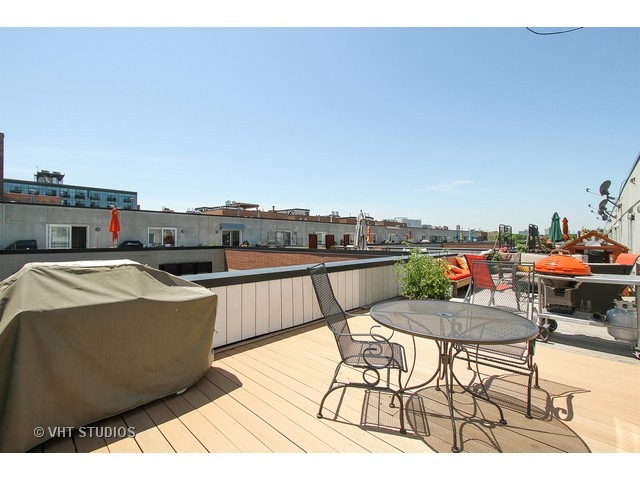 1226 W Cottage Pl, Chicago, IL 60607 photo 20