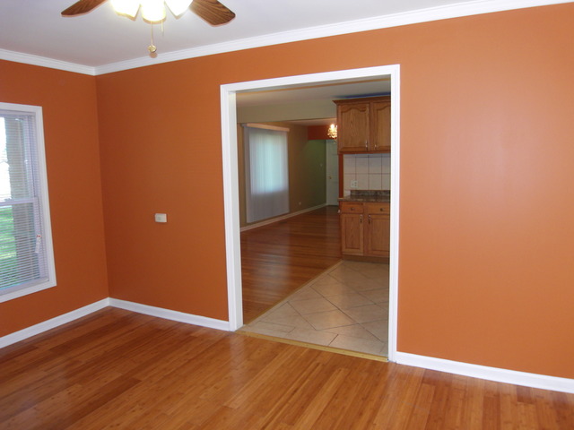 1060 Ash Rd, Hoffman Estates, IL 60169 photo 18