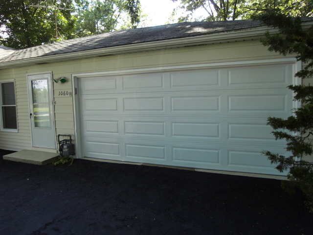 1060 Ash Rd, Hoffman Estates, IL 60169 photo 19