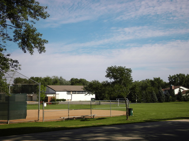 1060 Ash Rd, Hoffman Estates, IL 60169 photo 21