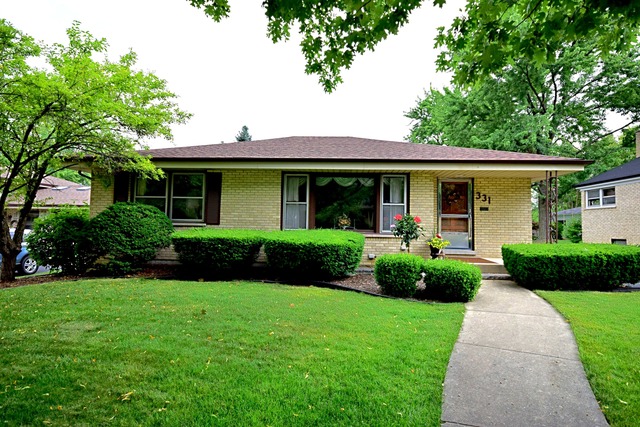 331 E Cayuga Ave, Elmhurst, IL 60126 photo 1