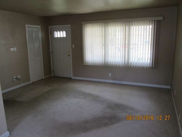 17427 Lorenz Ave, Lansing, IL 60438 photo 8