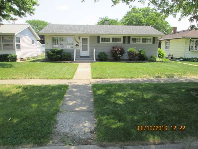 17427 Lorenz Ave, Lansing, IL 60438 photo 1