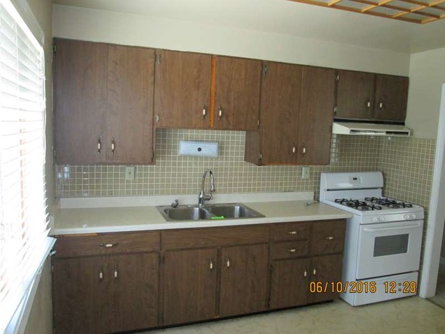 17427 Lorenz Ave, Lansing, IL 60438 photo 10