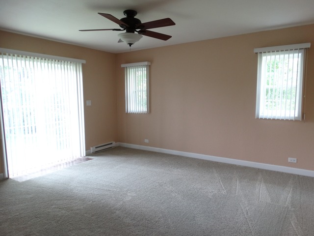 921 E 1st St, Lockport, IL 60441 photo 8