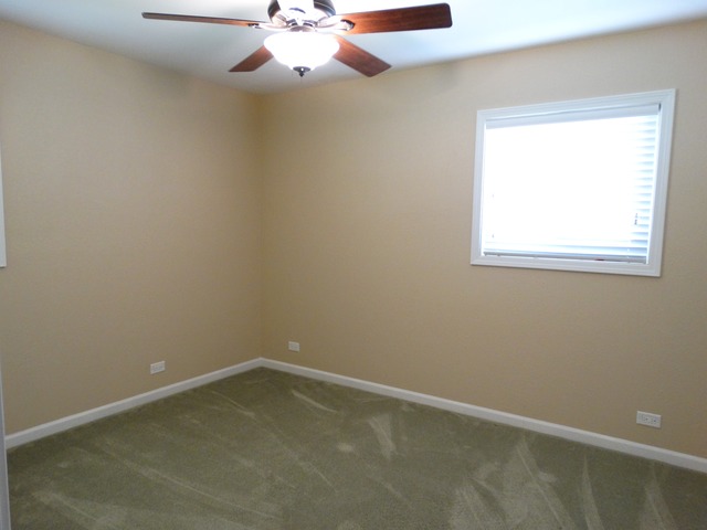 921 E 1st St, Lockport, IL 60441 photo 10