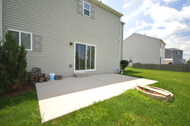 305 Aster Dr, Minooka, IL 60447 photo 23