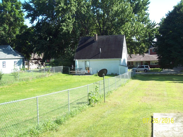 106 Towne St, Morrison, IL 61270 photo 8