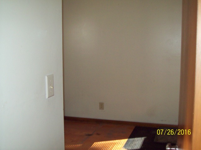 106 Towne St, Morrison, IL 61270 photo 3