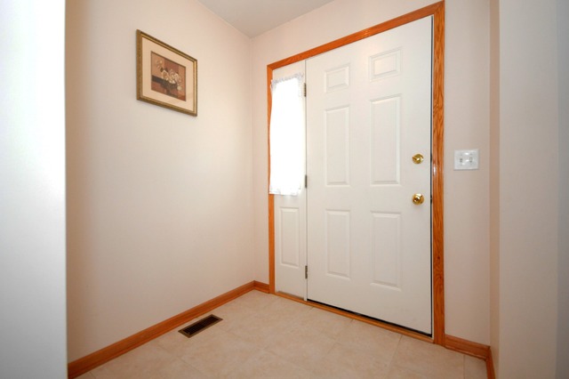6987 Sierra Ct, Plainfield, IL 60586 photo 3