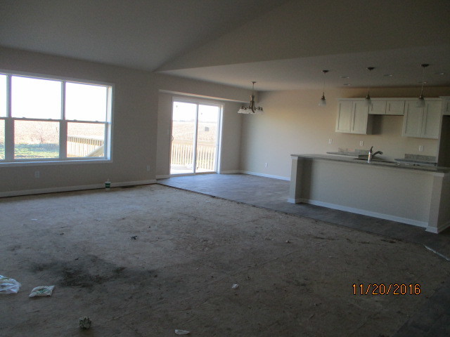 1000 Whitetail Dr, Davis Junction, IL 61020 photo 2