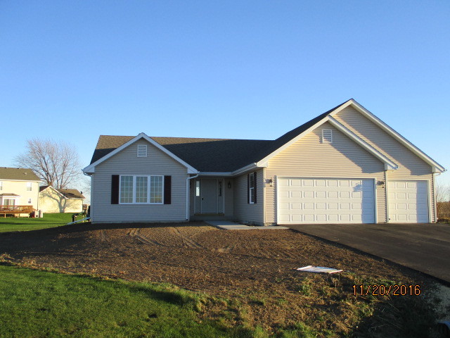 1000 Whitetail Dr, Davis Junction, IL 61020 photo 1