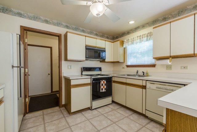 21041 W Silverleaf Ct, Plainfield, IL 60544 photo 9