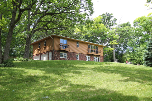 911 S River Rd, Mchenry, IL 60051 photo 1