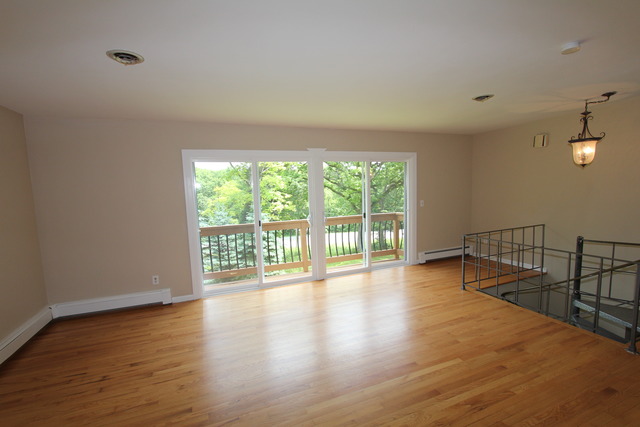 911 S River Rd, Mchenry, IL 60051 photo 12