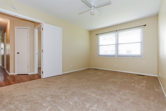 1948 Crescent Ct, Hoffman Estates, IL 60169 photo 12