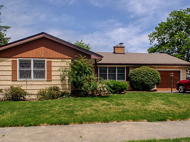 75 Mckinley Ave, Steger, IL 60475 photo 1