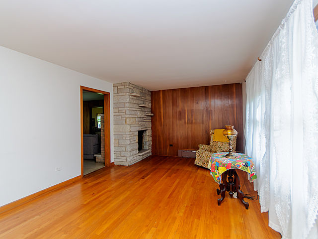 75 Mckinley Ave, Steger, IL 60475 photo 13