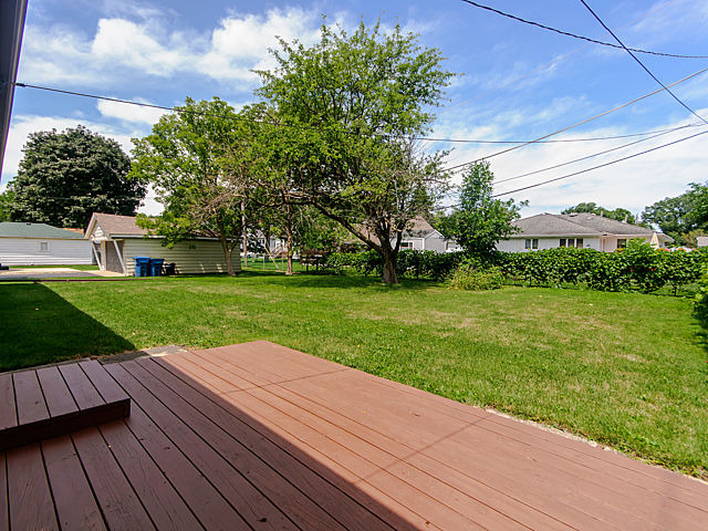 75 Mckinley Ave, Steger, IL 60475 photo 16
