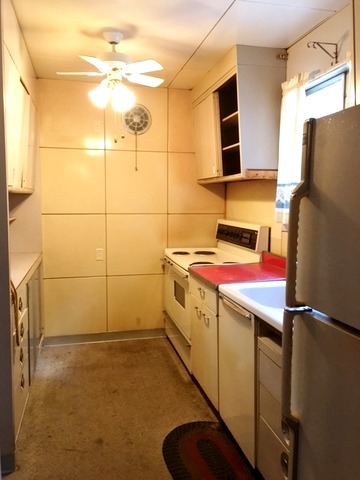 606 E Morgan St, Dixon, IL 61021 photo 3