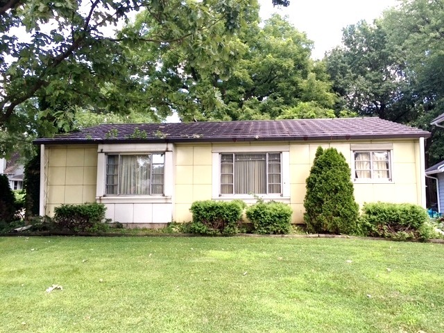 606 E Morgan St, Dixon, IL 61021 photo 1