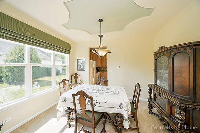 403 Hackney Ln, Oswego, IL 60543 photo 4