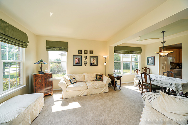 403 Hackney Ln, Oswego, IL 60543 photo 3