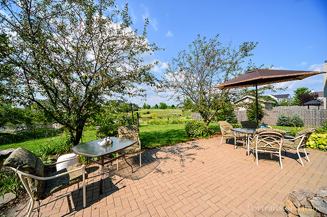 403 Hackney Ln, Oswego, IL 60543 photo 22