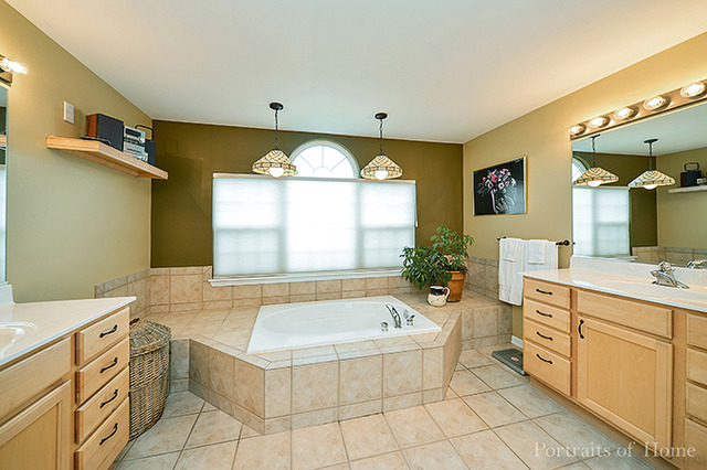 403 Hackney Ln, Oswego, IL 60543 photo 14