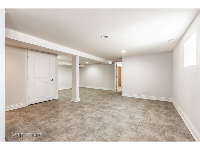 8938 S Lowe Ave, Chicago, IL 60620 photo 7