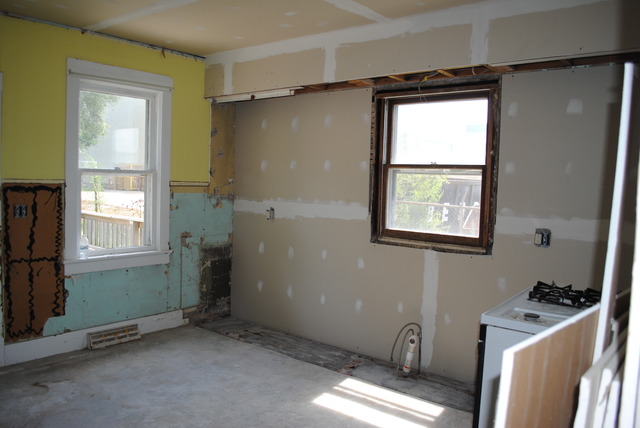 212 E 3rd St, Rock Falls, IL 61071 photo 2