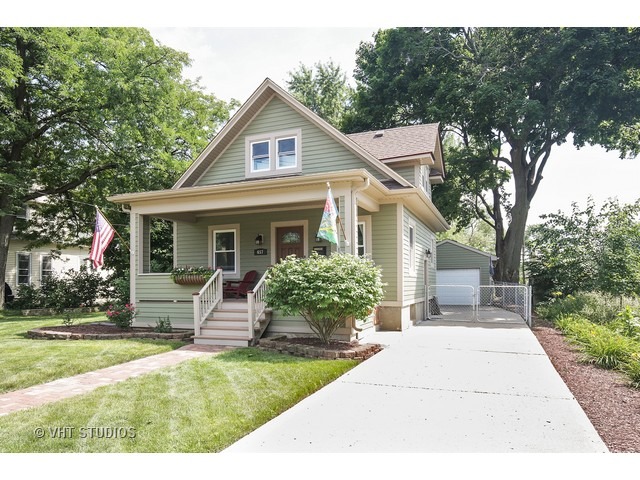 657 Grand Ave, Elgin, IL 60120 photo 1