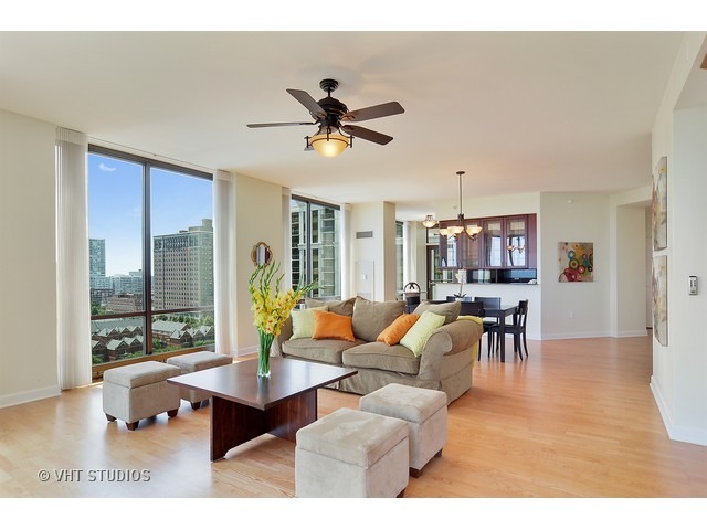 233 E 13th St #1506, Chicago, IL 60605 photo 5