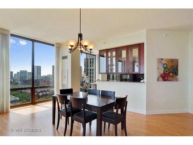 233 E 13th St #1506, Chicago, IL 60605 photo 9