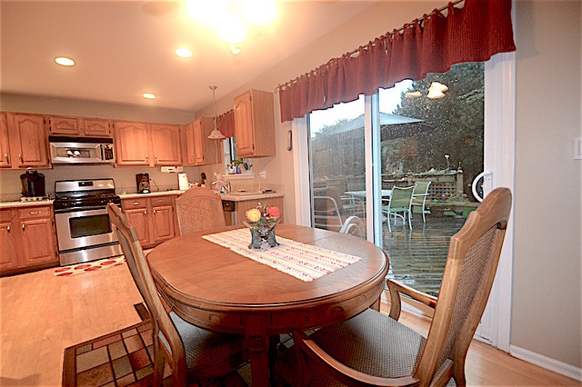 897 Paddock Dr, Carol Stream, IL 60188 photo 5