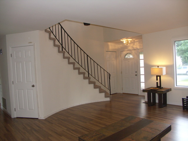 804 W Appletree Ln, Bartlett, IL 60103 photo 16