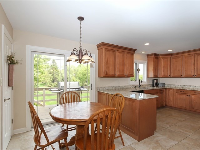 38 W656 Hopps Rd, Elgin, IL 60124 photo 8