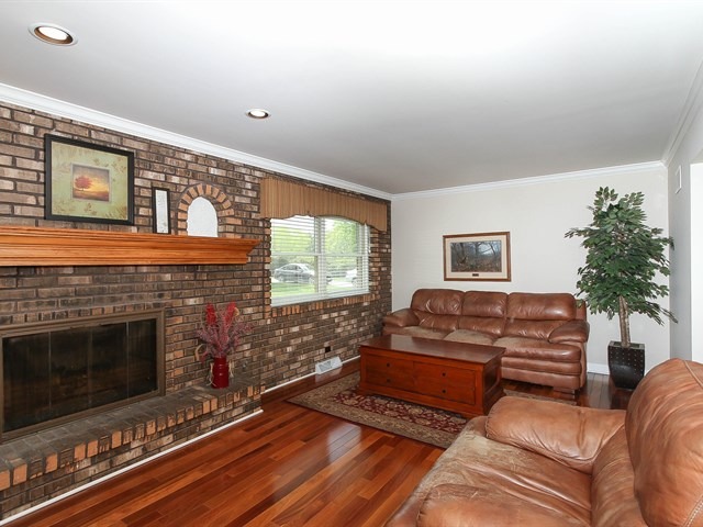 38 W656 Hopps Rd, Elgin, IL 60124 photo 11