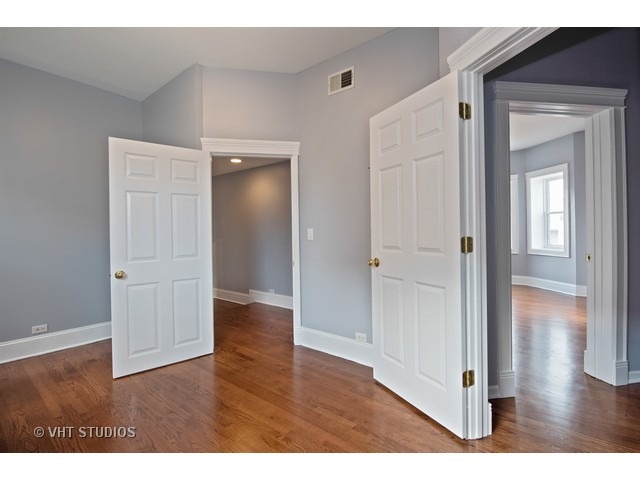 420 E 46th St #4, Chicago, IL 60653 photo 12